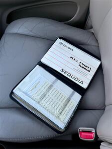 2005 Toyota Sequoia Limited   - Photo 20 - Evansville, IN 47711