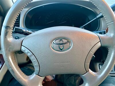 2005 Toyota Sequoia Limited   - Photo 14 - Evansville, IN 47711