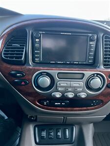2005 Toyota Sequoia Limited   - Photo 15 - Evansville, IN 47711