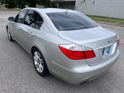2009 Hyundai Genesis 4.6L V8   - Photo 3 - Evansville, IN 47711