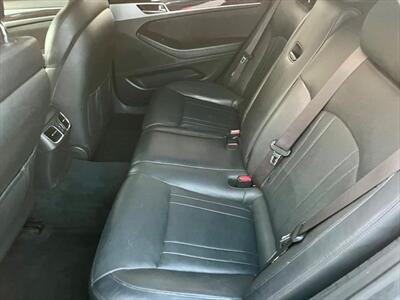 2015 Hyundai Genesis 3.8L - Photo 12 - Evansville, IN 47711