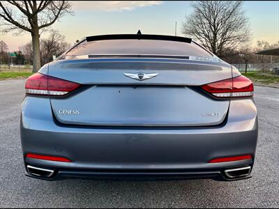 2015 Hyundai Genesis 3.8L - Photo 4 - Evansville, IN 47711