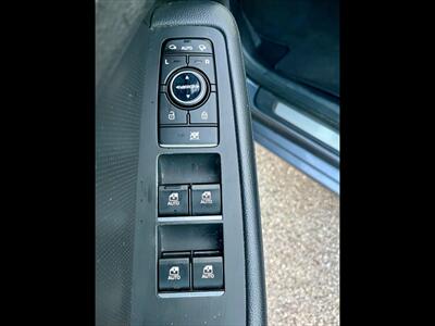 2015 Hyundai Genesis 3.8L - Photo 13 - Evansville, IN 47711