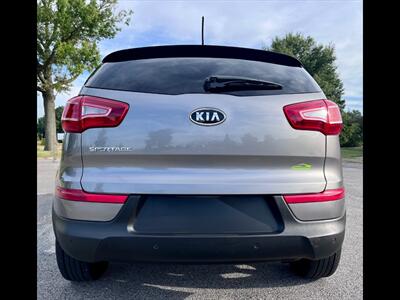 2011 Kia Sportage - Photo 4 - Evansville, IN 47711