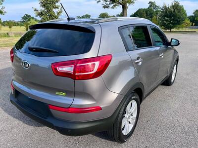 2011 Kia Sportage - Photo 5 - Evansville, IN 47711