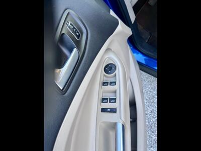 2017 Ford Escape SE   - Photo 13 - Evansville, IN 47711