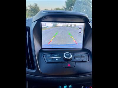 2017 Ford Escape SE   - Photo 17 - Evansville, IN 47711