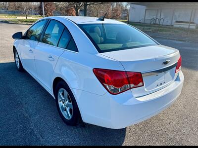 2014 Chevrolet Cruze 1LT Auto - Photo 3 - Evansville, IN 47711