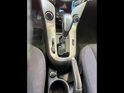 2014 Chevrolet Cruze 1LT Auto - Photo 15 - Evansville, IN 47711