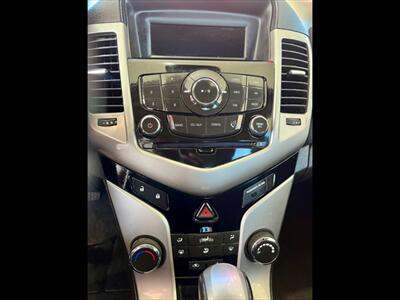 2014 Chevrolet Cruze 1LT Auto - Photo 14 - Evansville, IN 47711