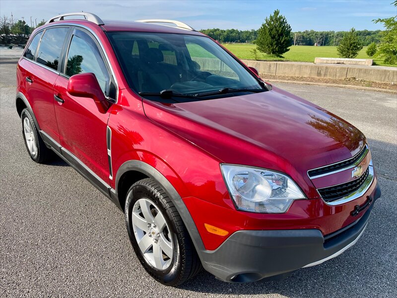 2012 Chevrolet Captiva Sport LS   - Photo 1 - Evansville, IN 47711