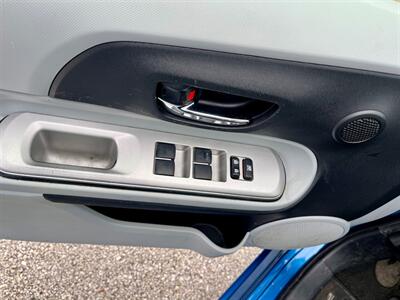 2013 Toyota Prius c One   - Photo 13 - Evansville, IN 47711