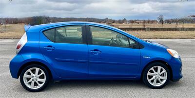 2013 Toyota Prius c One   - Photo 2 - Evansville, IN 47711