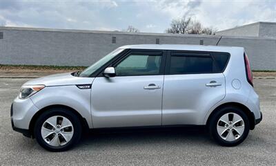 2016 Kia Soul   - Photo 2 - Evansville, IN 47711
