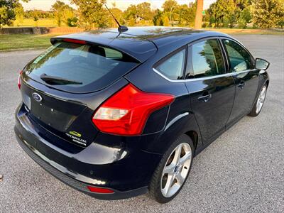 2013 Ford Focus Titanium - Photo 5 - Evansville, IN 47711
