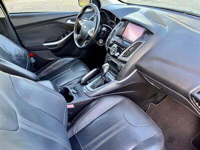 2013 Ford Focus Titanium - Photo 9 - Evansville, IN 47711