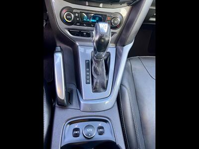 2013 Ford Focus Titanium - Photo 18 - Evansville, IN 47711