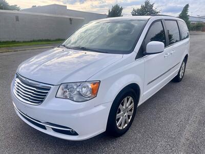 2015 Chrysler Town and Country Touring - Photo 1 - Evansville, IN 47711