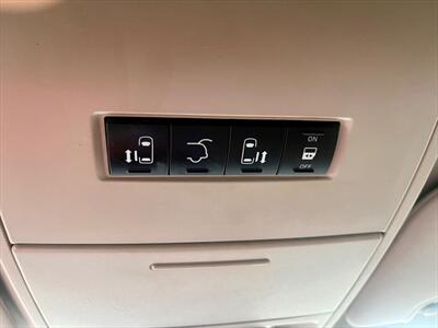 2015 Chrysler Town and Country Touring - Photo 20 - Evansville, IN 47711