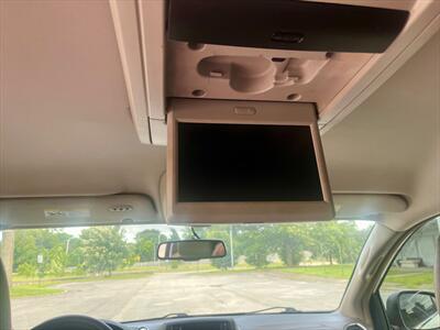 2015 Chrysler Town and Country Touring - Photo 14 - Evansville, IN 47711