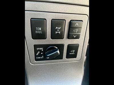 2012 Toyota Sequoia Platinum   - Photo 18 - Evansville, IN 47711