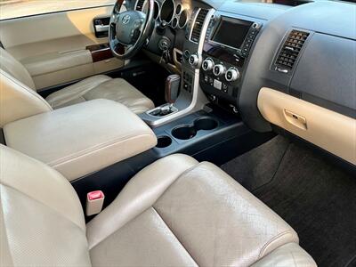 2012 Toyota Sequoia Platinum   - Photo 9 - Evansville, IN 47711