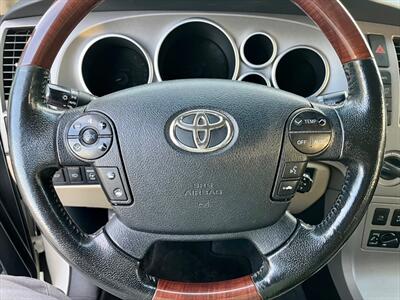 2012 Toyota Sequoia Platinum   - Photo 17 - Evansville, IN 47711