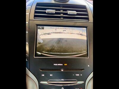 2014 Lincoln MKZ Hybrid - Photo 17 - Evansville, IN 47711