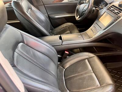 2014 Lincoln MKZ Hybrid - Photo 9 - Evansville, IN 47711