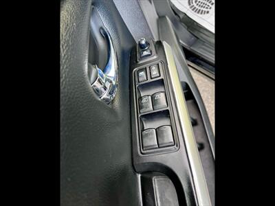 2017 Nissan Titan SL - Photo 10 - Evansville, IN 47711
