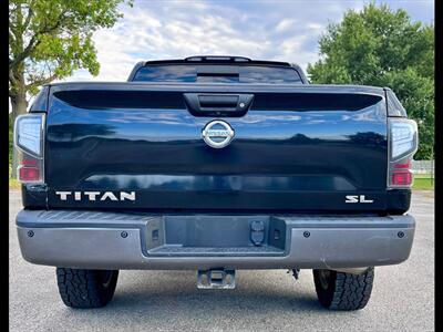 2017 Nissan Titan SL - Photo 4 - Evansville, IN 47711