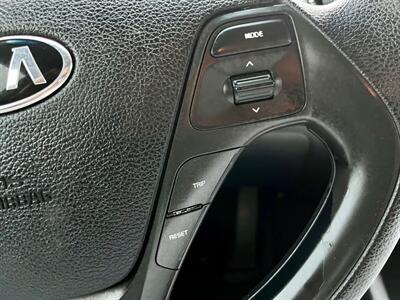 2017 Kia Forte LX   - Photo 16 - Evansville, IN 47711