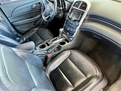 2014 Chevrolet Malibu LTZ   - Photo 9 - Evansville, IN 47711