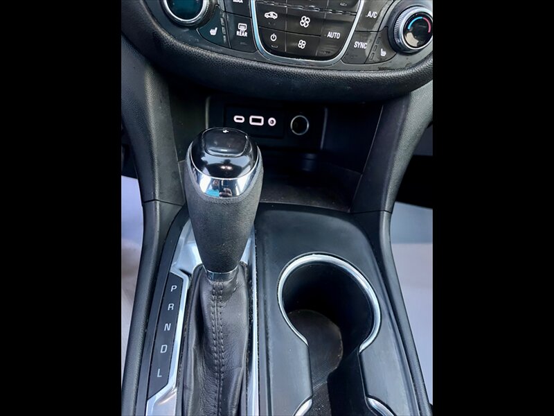 2020 Chevrolet Equinox LT - Photo 14