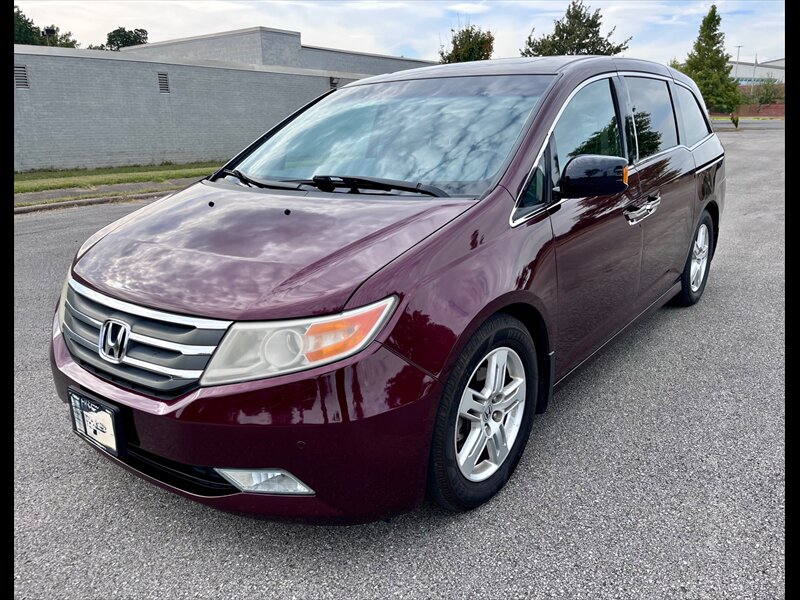 2012 Honda Odyssey Touring   - Photo 1 - Evansville, IN 47711