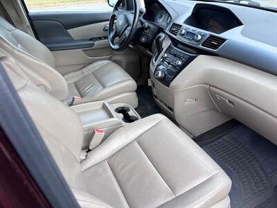 2012 Honda Odyssey Touring - Photo 9 - Evansville, IN 47711