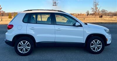 2017 Volkswagen Tiguan 2.0T S   - Photo 6 - Evansville, IN 47711