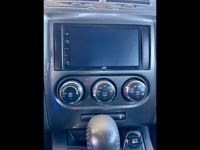2014 Dodge Challenger SXT - Photo 14 - Evansville, IN 47711