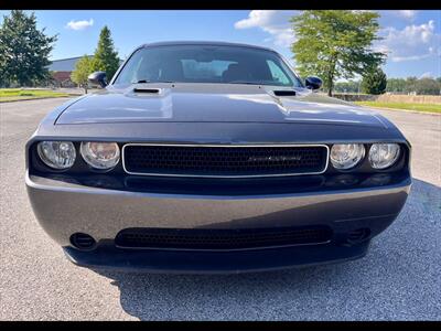 2014 Dodge Challenger SXT - Photo 8 - Evansville, IN 47711