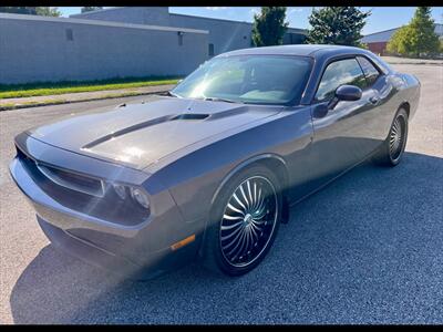 2014 Dodge Challenger SXT - Photo 7 - Evansville, IN 47711