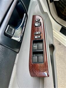 2012 Toyota Camry XLE   - Photo 12 - Evansville, IN 47711