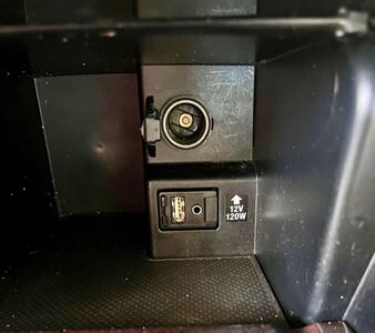 2012 Toyota Camry XLE   - Photo 17 - Evansville, IN 47711