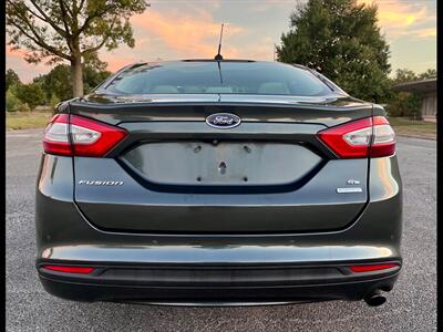 2016 Ford Fusion SE   - Photo 4 - Evansville, IN 47711