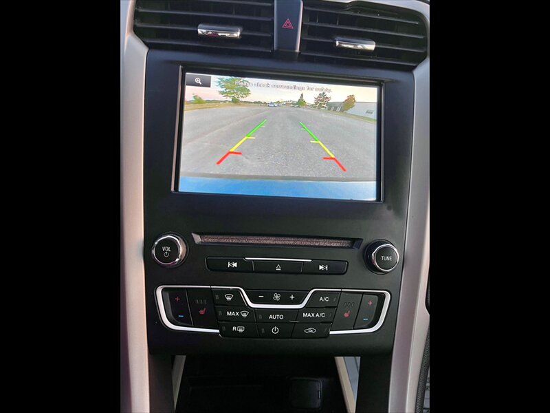 2016 Ford Fusion SE - Photo 15