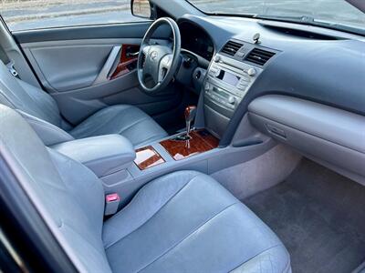 2010 Toyota Camry XLE V6   - Photo 9 - Evansville, IN 47711