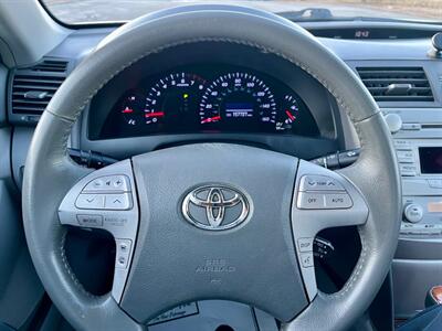 2010 Toyota Camry XLE V6   - Photo 14 - Evansville, IN 47711
