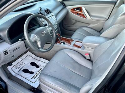 2010 Toyota Camry XLE V6   - Photo 13 - Evansville, IN 47711