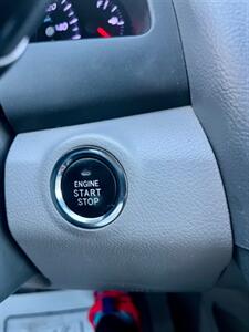 2010 Toyota Camry XLE V6   - Photo 17 - Evansville, IN 47711