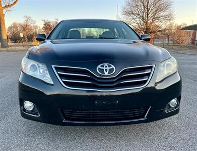 2010 Toyota Camry XLE V6   - Photo 8 - Evansville, IN 47711