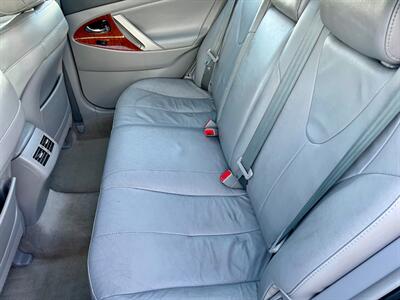 2010 Toyota Camry XLE V6   - Photo 11 - Evansville, IN 47711